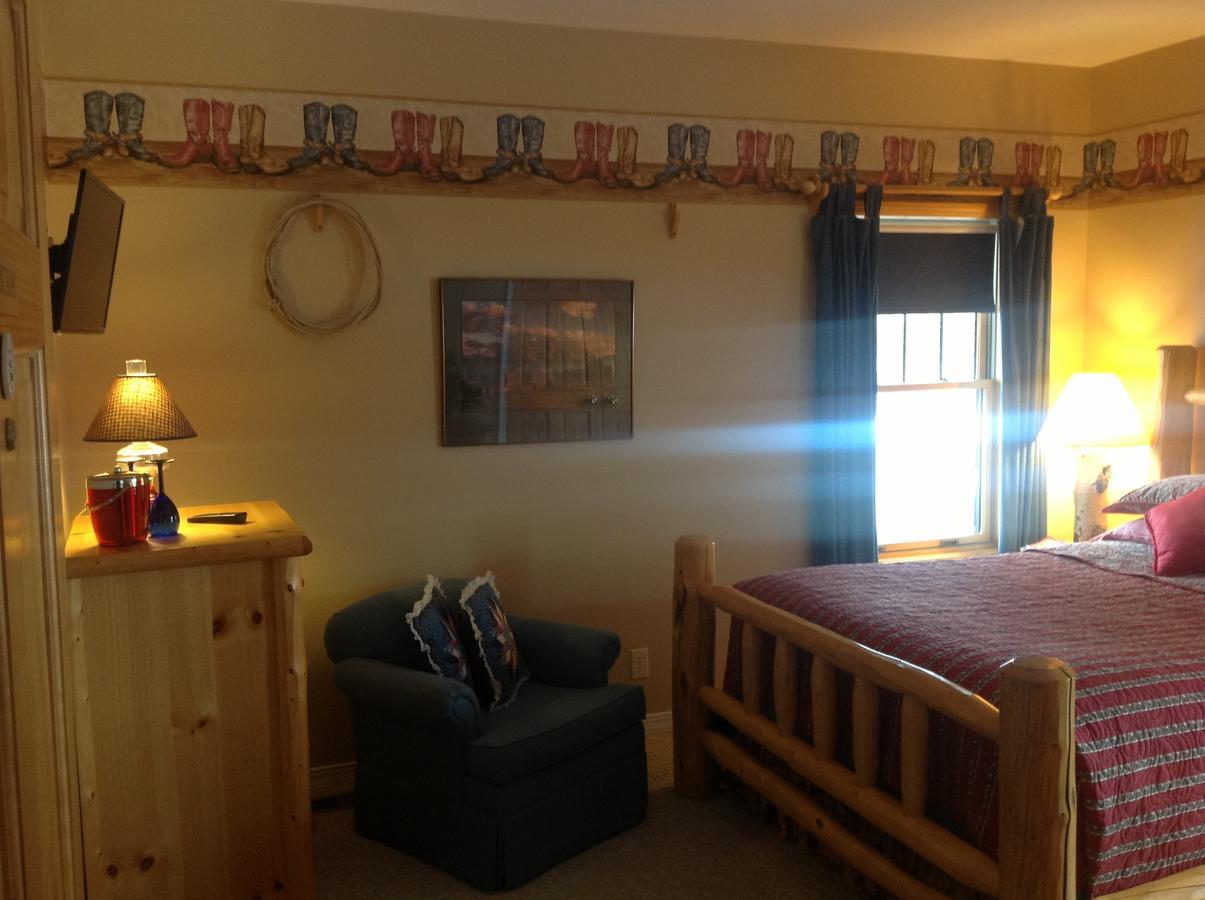 Blue Heron Inn Bed And Breakfast Rexburg Room photo
