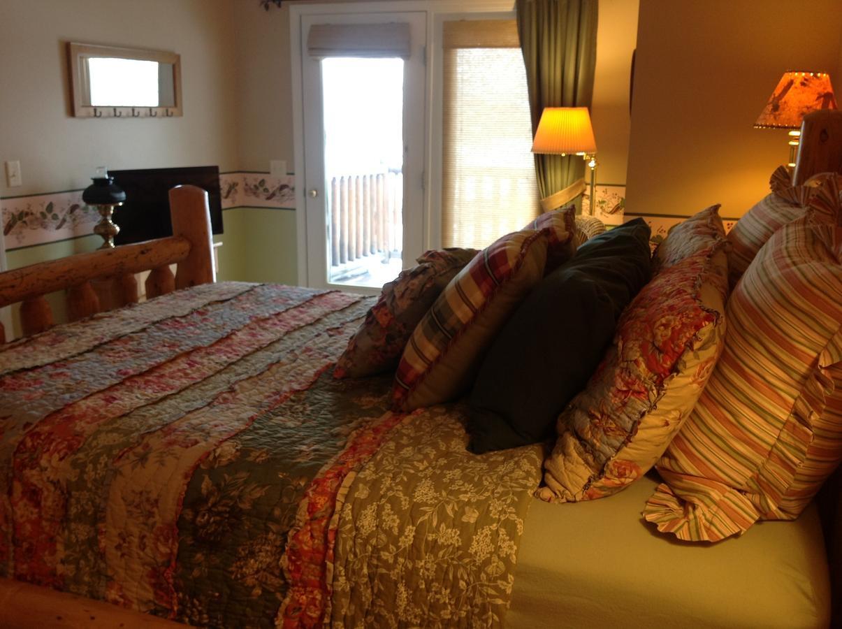 Blue Heron Inn Bed And Breakfast Rexburg Room photo