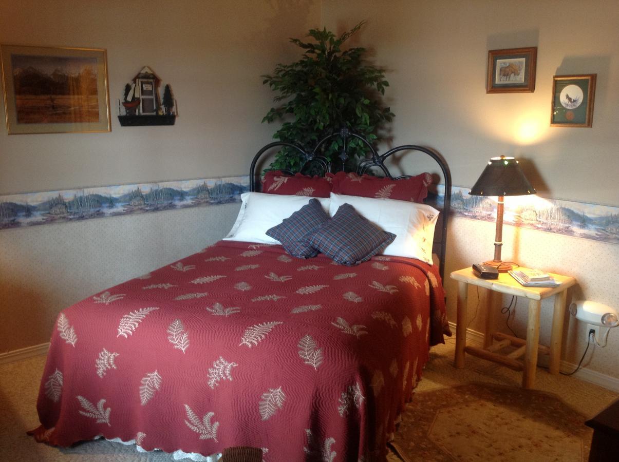 Blue Heron Inn Bed And Breakfast Rexburg Room photo