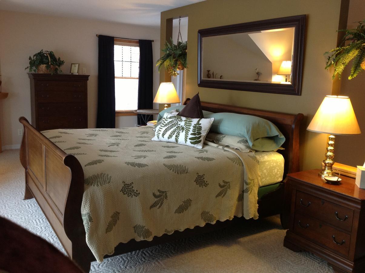 Blue Heron Inn Bed And Breakfast Rexburg Room photo